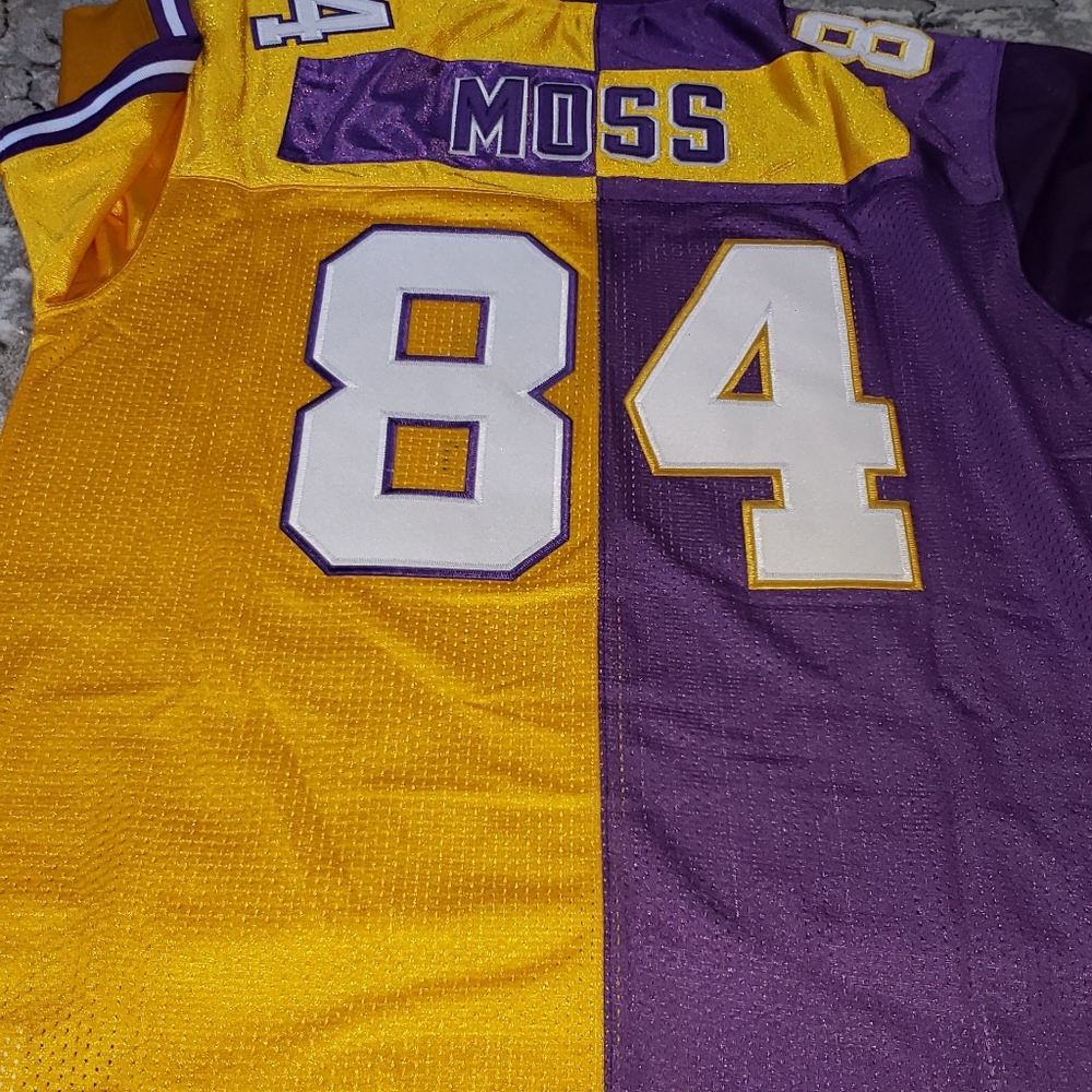 Football Jerseys - Picture 5 of 7